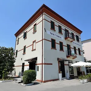 Autoespresso Venice - Atika & Atif Municipalità di Marghera
